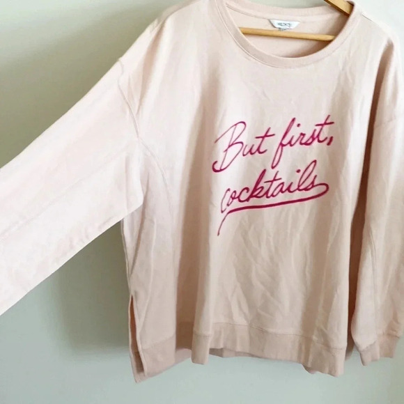 Wildfox "But First Cocktails Light" Pink Oversized Sweatshirt Crew Neck - XXL - Picture 2 of 7
